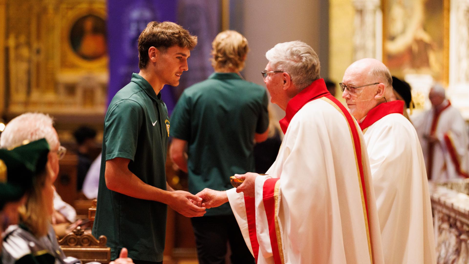 Attendees at Mass of the Holy Spirit