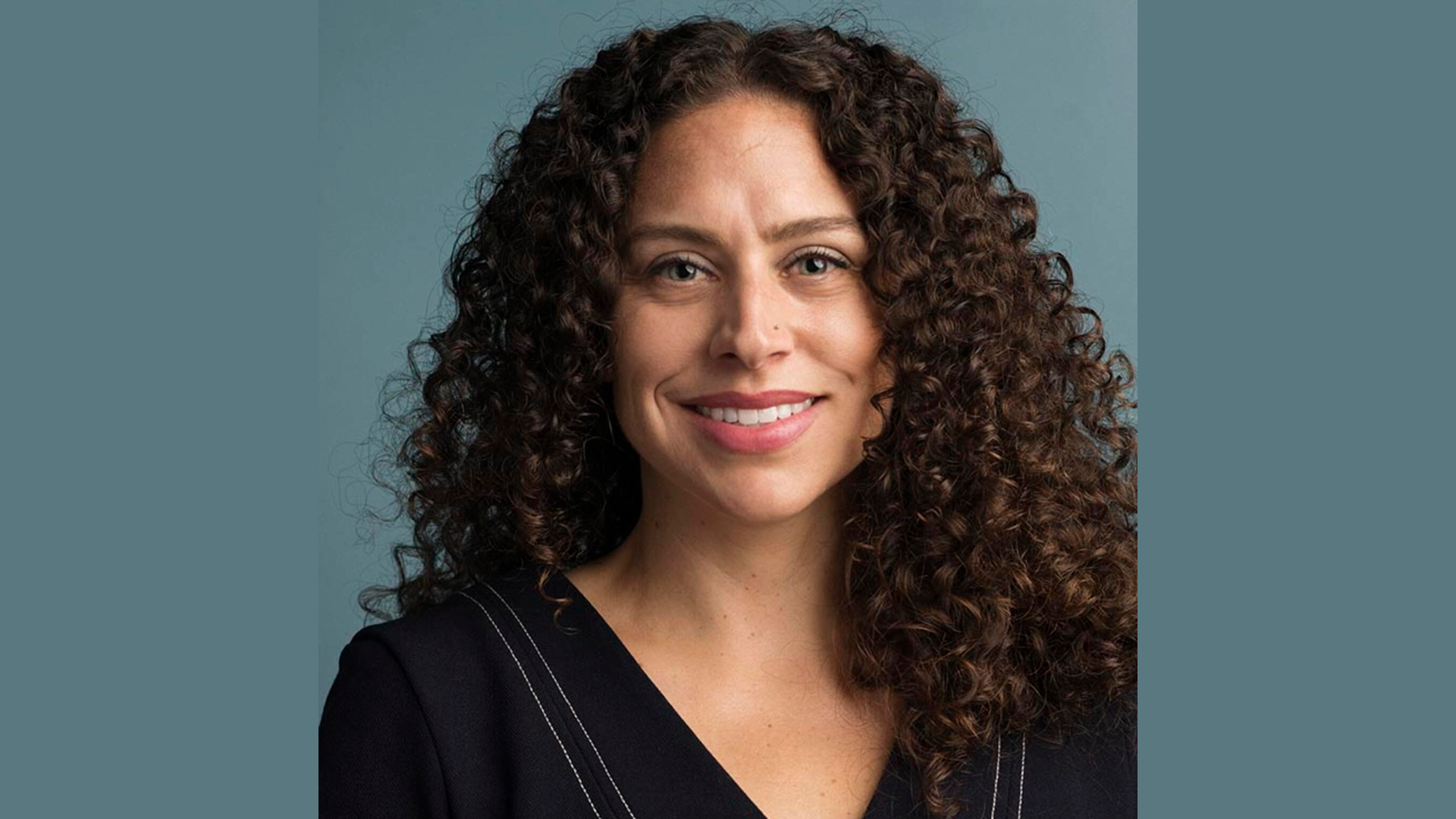 Dr. Lisa De La Rue
