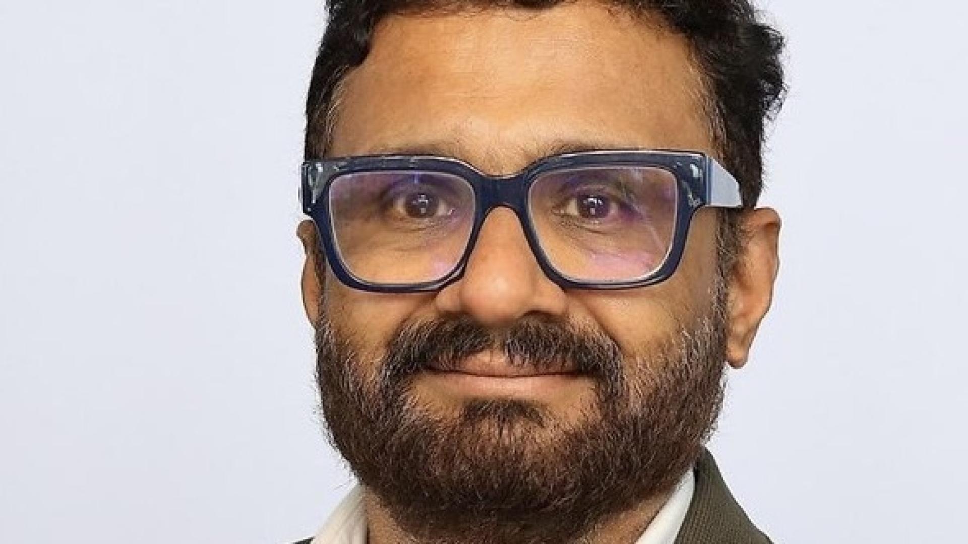 Headshot of the speaker